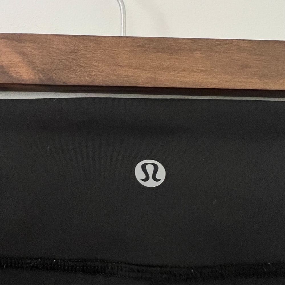 lululemon | black leggings with mesh side detail and knit ribbed ankle cuff 4 - Picture 5 of 7